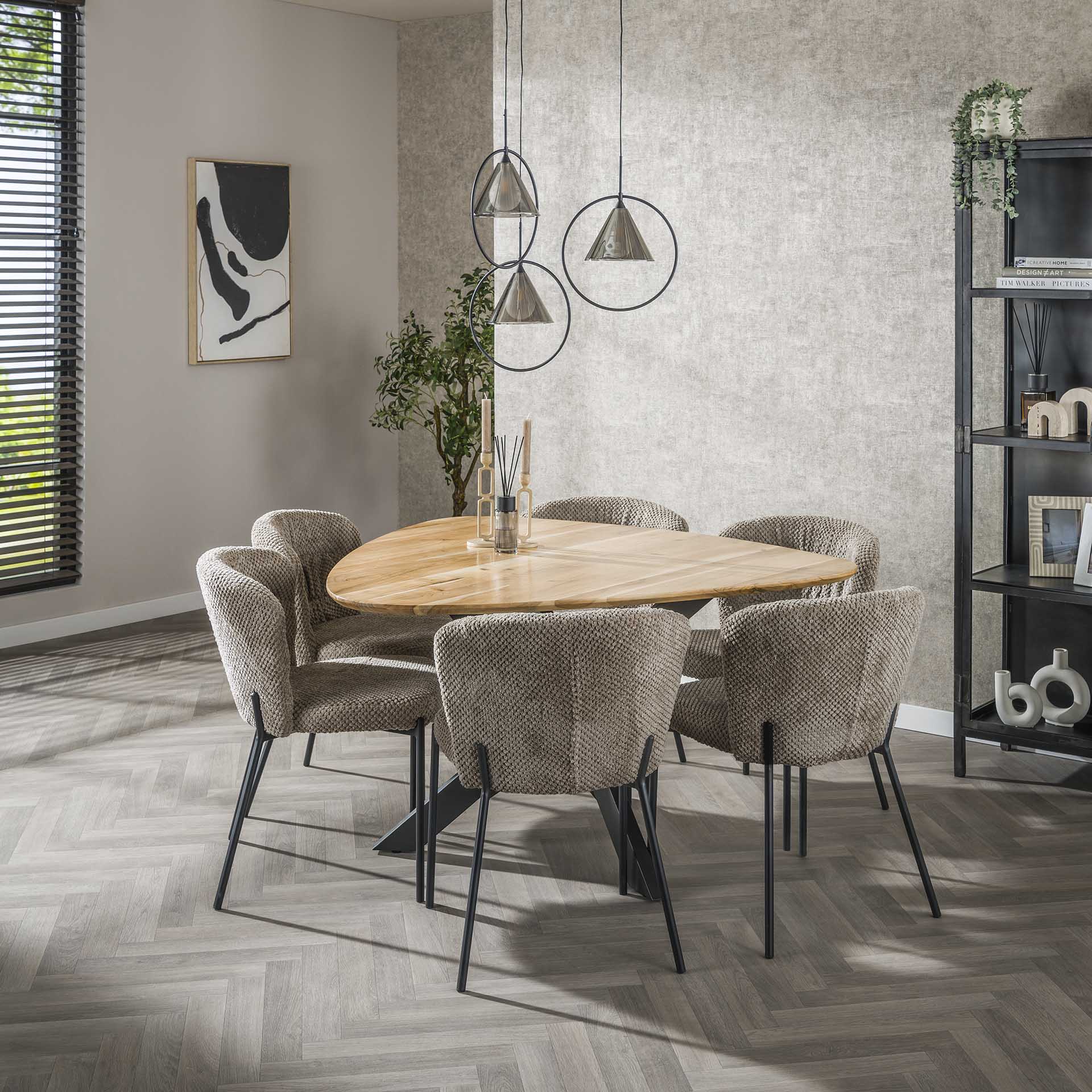 Eettafel Driehoekig