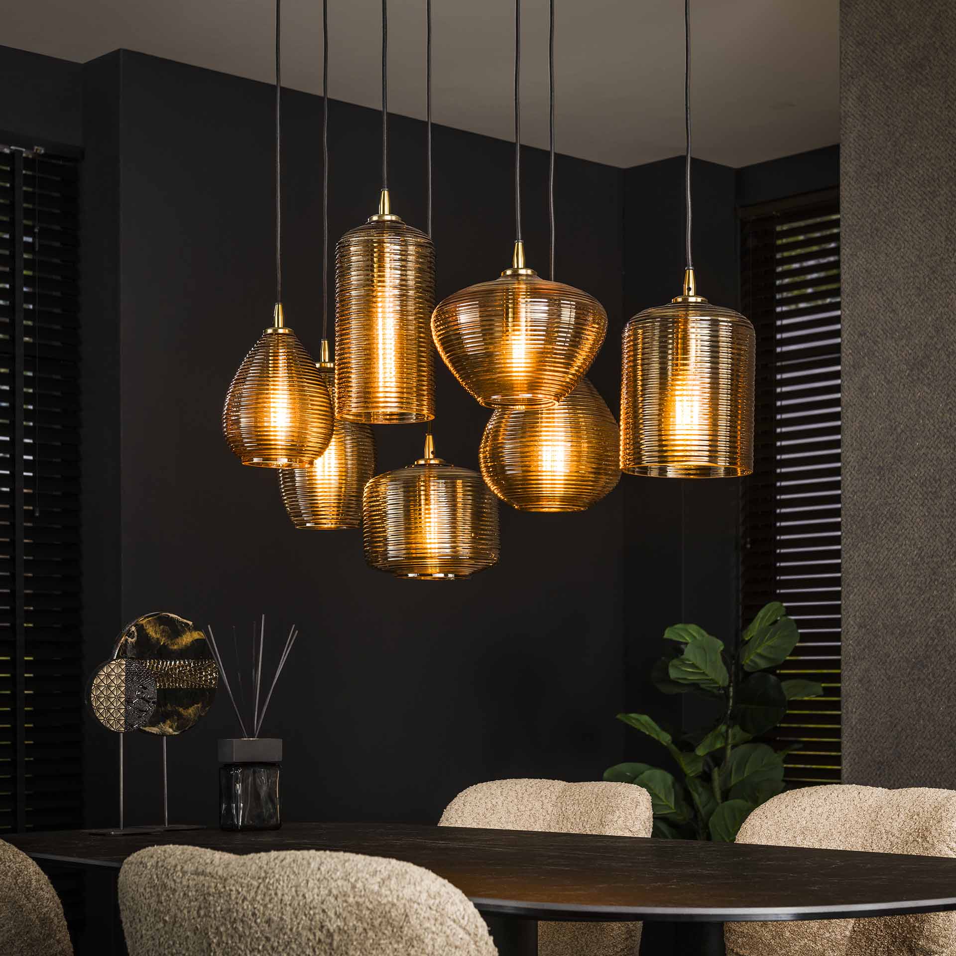 Hanglamp Amber - 7 glazen kapjes verstelbaar