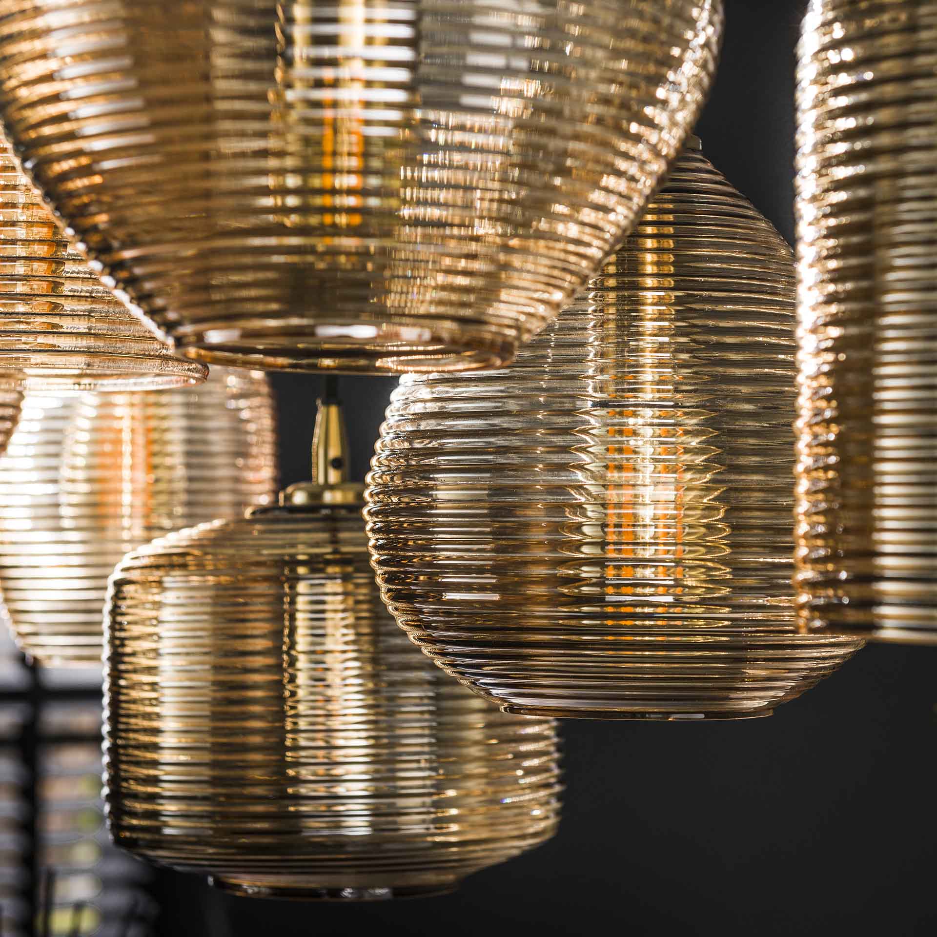 Hanglamp Amber - 7 glazen kapjes verstelbaar