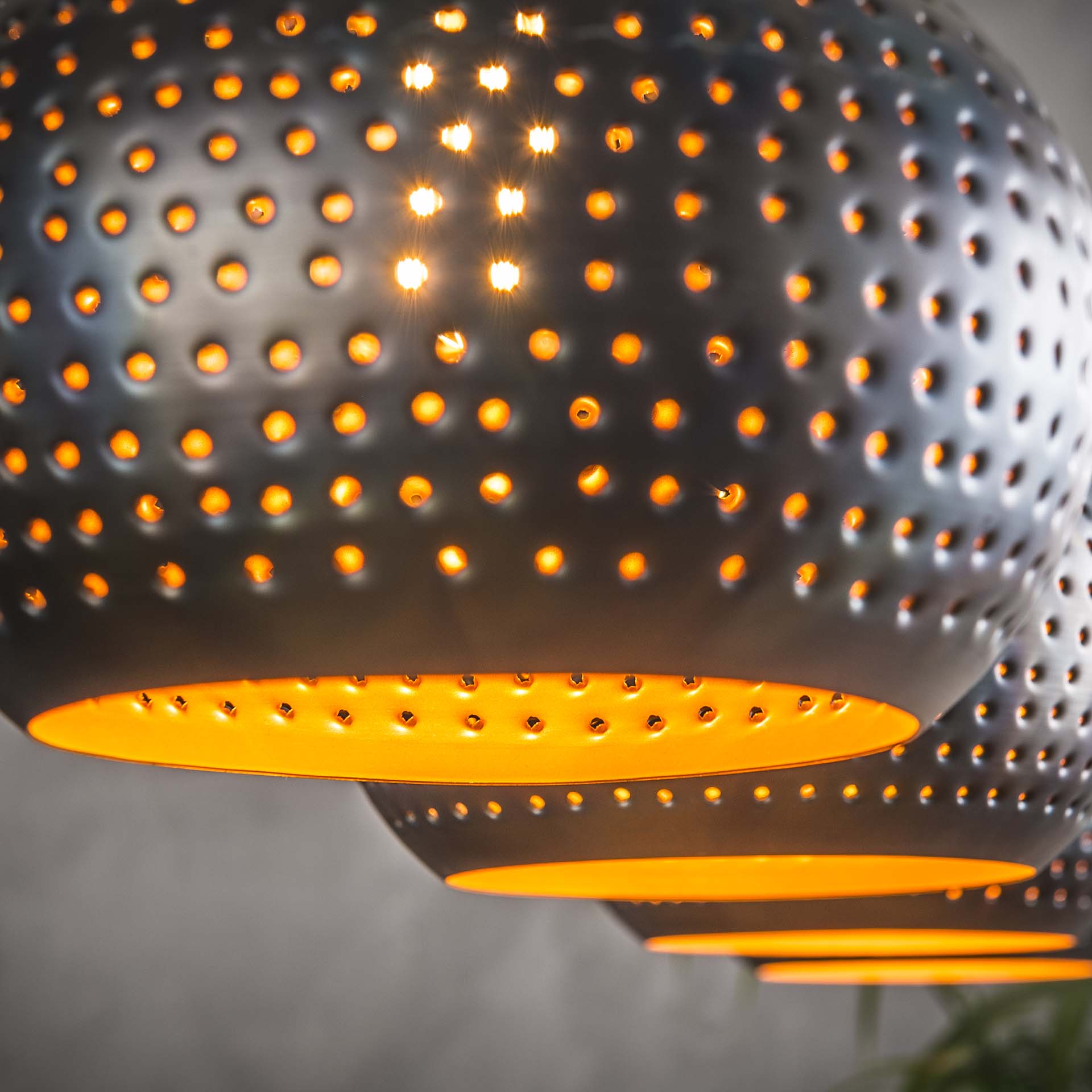 Hanglamp 4L met kegelvormige lampenkappen