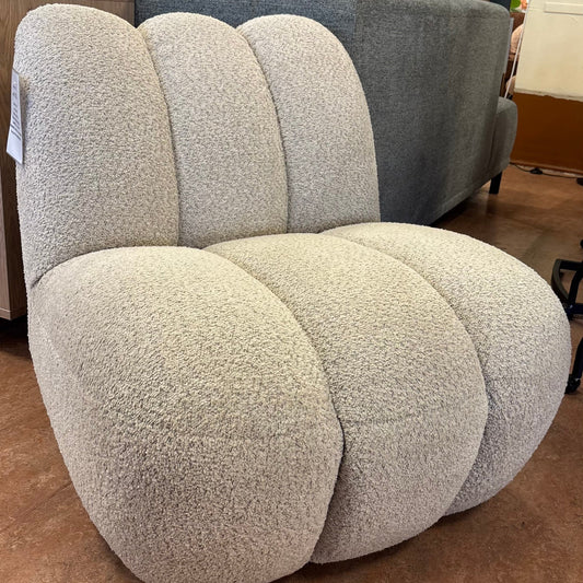 CLEARANCE Lisa armchair
