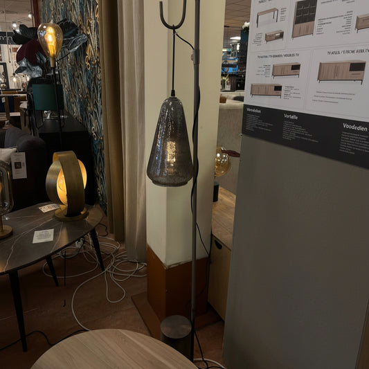 CLEARANCE floor lamp 131